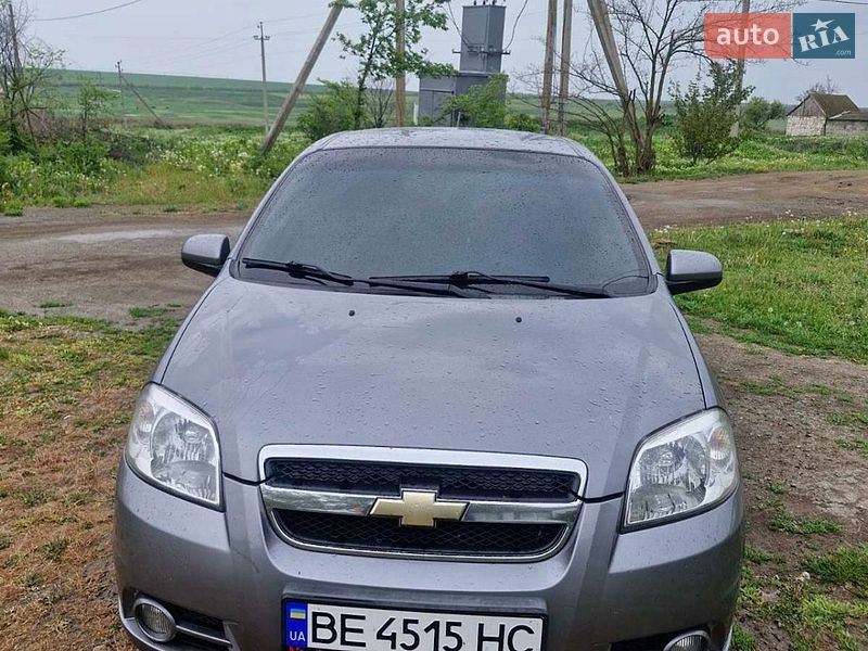 Седан Chevrolet Aveo 2011 в Николаеве