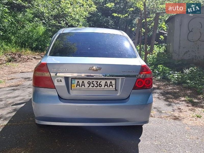 Седан Chevrolet Aveo 2007 в Киеве