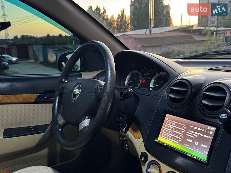 Седан Chevrolet Aveo 2007 в Тернополе
