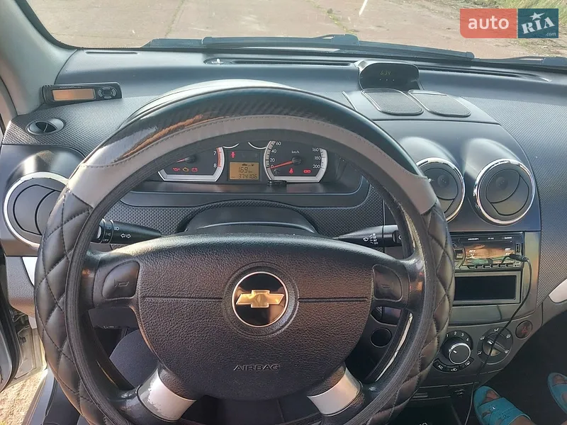 Chevrolet Aveo 2008 VIN Y6DSF69YE8W003851 фото оголошення 3 з 39