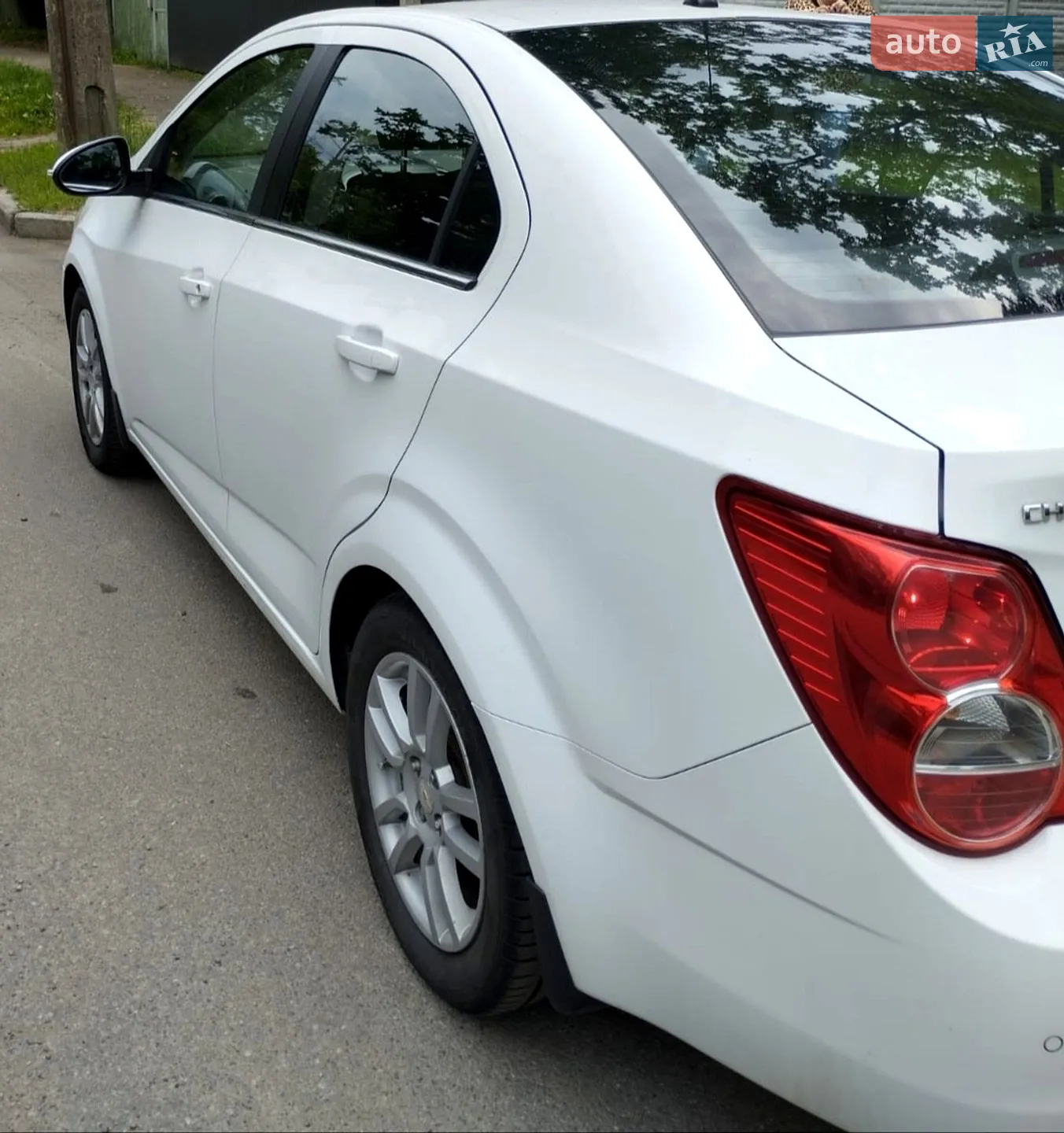 2014 Chevrolet Aveo - мініатюра 4