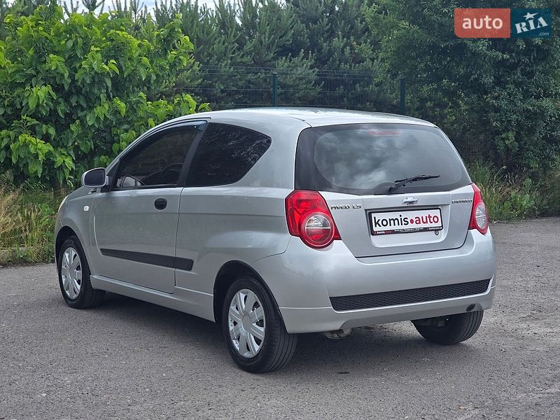Хэтчбек Chevrolet Aveo 2008 в Хмельницком