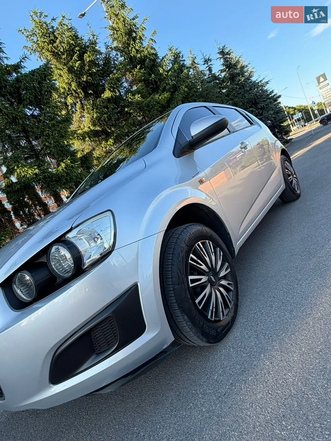 2011 Chevrolet Aveo - фото 1