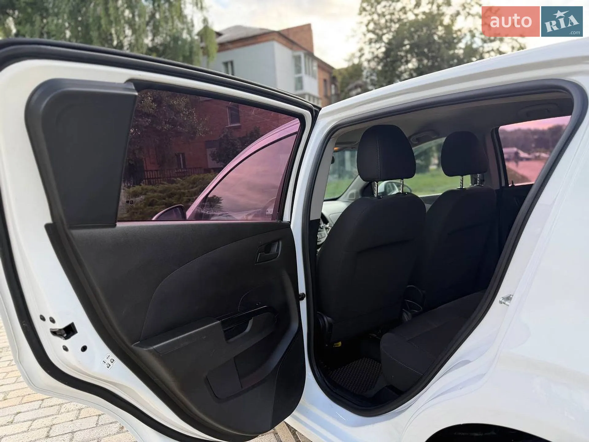 2013 Chevrolet Aveo - мініатюра 26