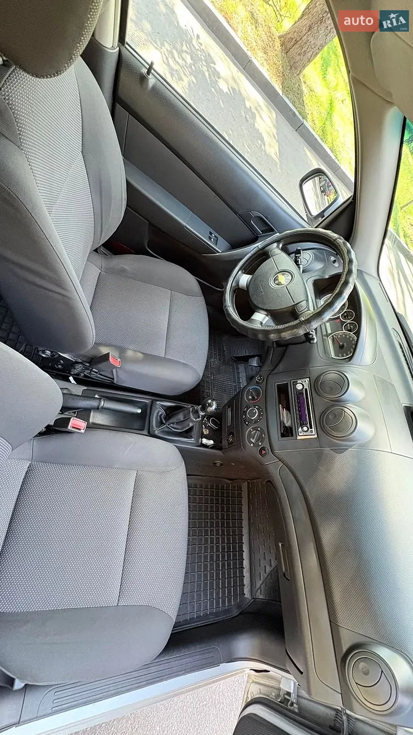 2010 Chevrolet Aveo - мініатюра 13
