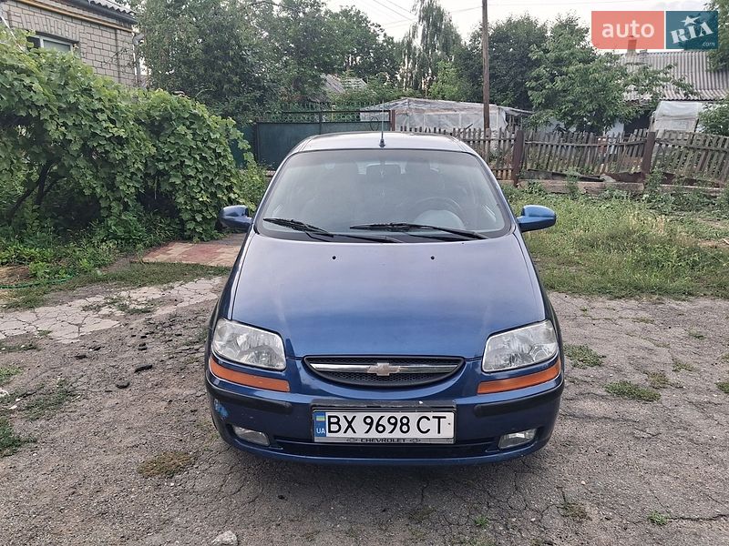 Седан Chevrolet Aveo 2004 в Первомайске