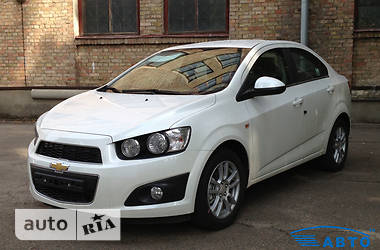 Седан Chevrolet Aveo 2014 в Киеве