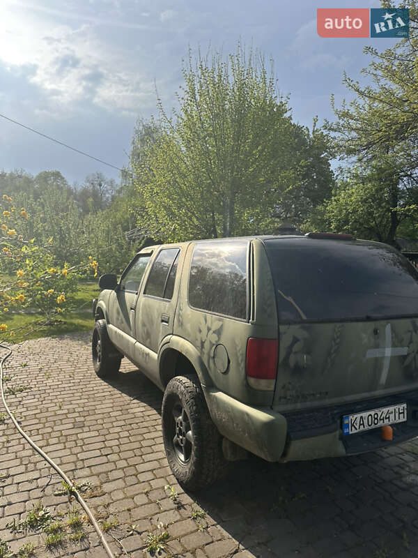 Внедорожник / Кроссовер Chevrolet Blazer 1997 в Киеве