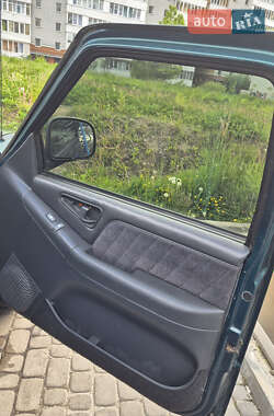 Внедорожник / Кроссовер Chevrolet Blazer 1997 в 