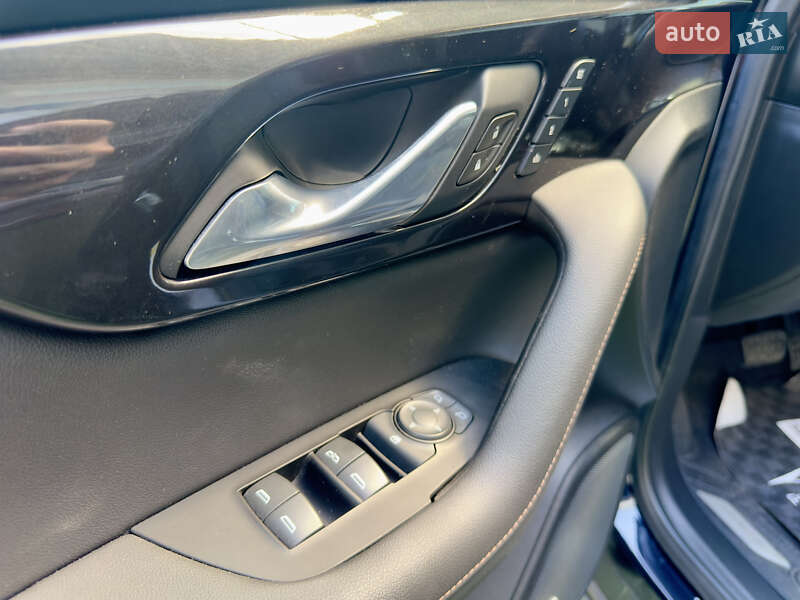 Внедорожник / Кроссовер Chevrolet Blazer 2019 в Одессе