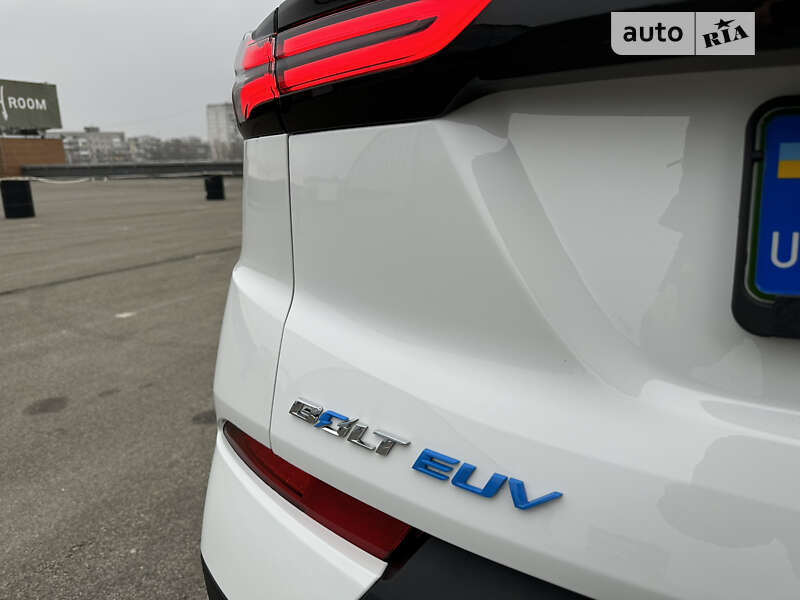 Позашляховик / Кросовер Chevrolet Bolt EUV 2023 в Києві