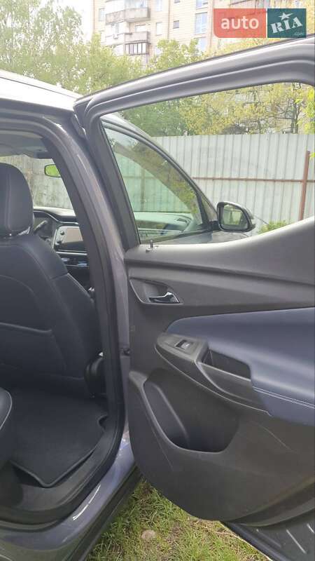Внедорожник / Кроссовер Chevrolet Bolt EUV 2021 в Киеве