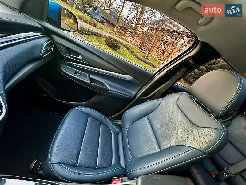 Внедорожник / Кроссовер Chevrolet Bolt EUV 2022 в Львове