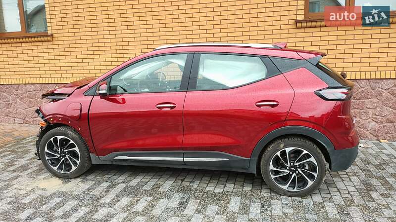 Позашляховик / Кросовер Chevrolet Bolt EUV 2023 в 