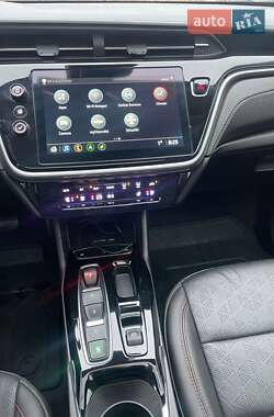 Позашляховик / Кросовер Chevrolet Bolt EUV 2023 в 