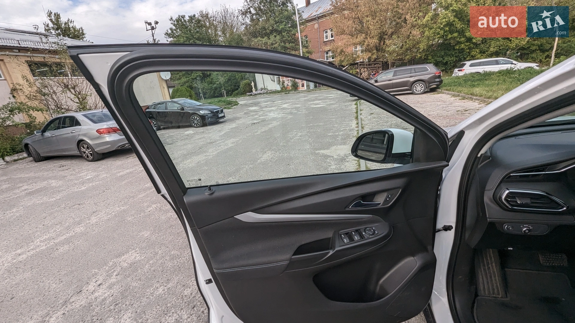 Chevrolet Bolt EUV 2022 VIN 1G1FY6S05P4104238 фото оголошення 58 з 89