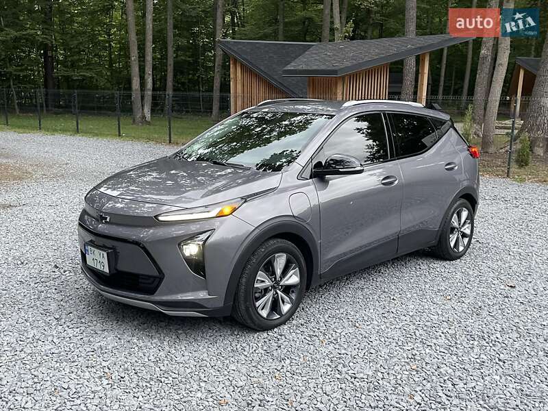 Позашляховик / Кросовер Chevrolet Bolt EUV 2022 в Радивиліві