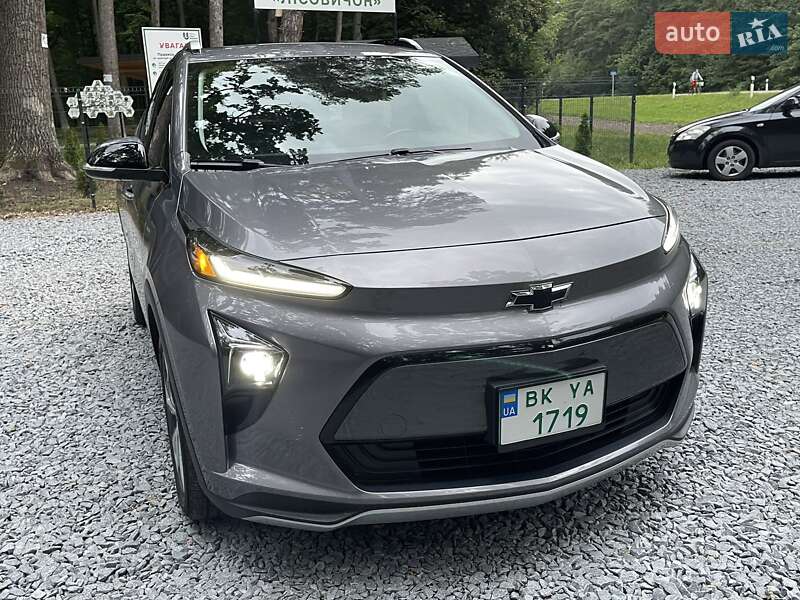 Позашляховик / Кросовер Chevrolet Bolt EUV 2022 в Радивиліві