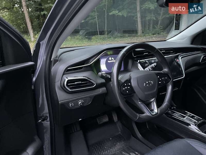 Позашляховик / Кросовер Chevrolet Bolt EUV 2022 в Радивиліві