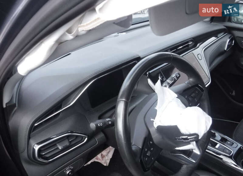 Внедорожник / Кроссовер Chevrolet Bolt EUV 2023 в Львове