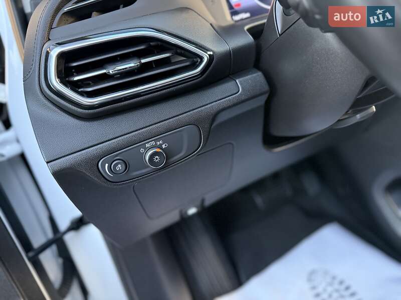 Позашляховик / Кросовер Chevrolet Bolt EUV 2023 в Дрогобичі