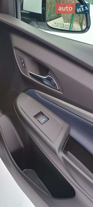 Внедорожник / Кроссовер Chevrolet Bolt EUV 2023 в Полтаве фото 29 Внедорожник / Кроссовер Chevrolet Bolt EUV 2023 в Полтаве