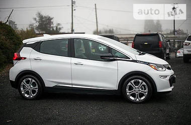 Хэтчбек Chevrolet Bolt EV 2019 в Киеве