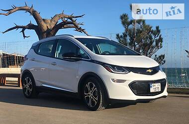 Хетчбек Chevrolet Bolt EV 2017 в 