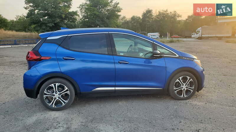 Хэтчбек Chevrolet Bolt EV 2017 в Изюме