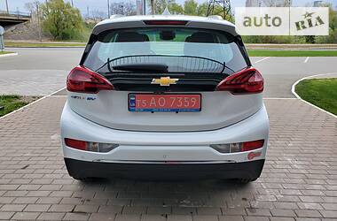 Хэтчбек Chevrolet Bolt EV 2017 в Киеве