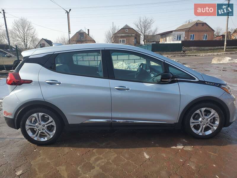 Хэтчбек Chevrolet Bolt EV 2017 в Бердичеве фото 4 Хэтчбек Chevrolet Bolt EV 2017 в Бердичеве