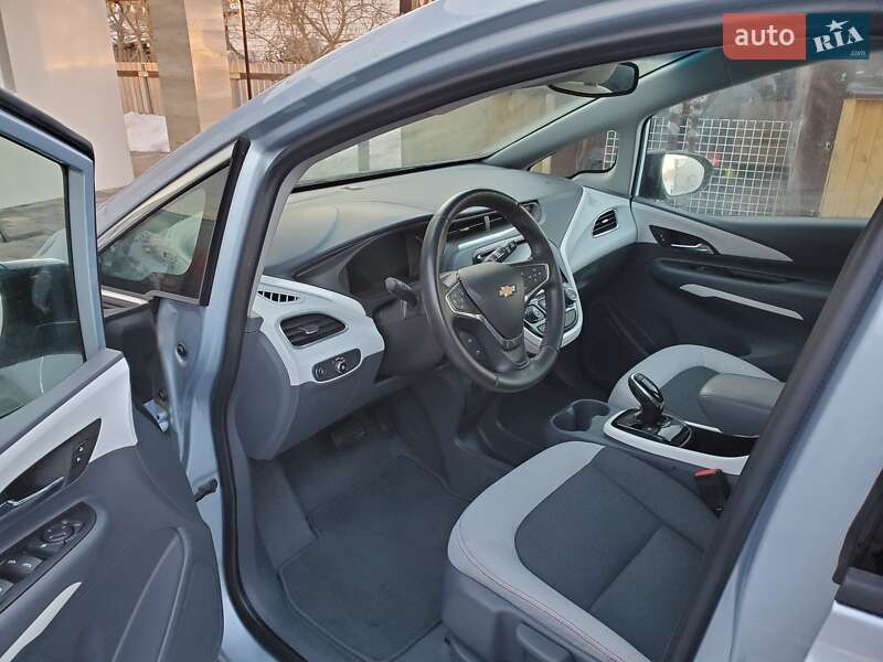 Хэтчбек Chevrolet Bolt EV 2017 в Бердичеве фото 3 Хэтчбек Chevrolet Bolt EV 2017 в Бердичеве