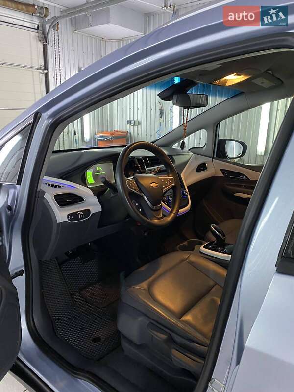 Хэтчбек Chevrolet Bolt EV 2017 в Киеве