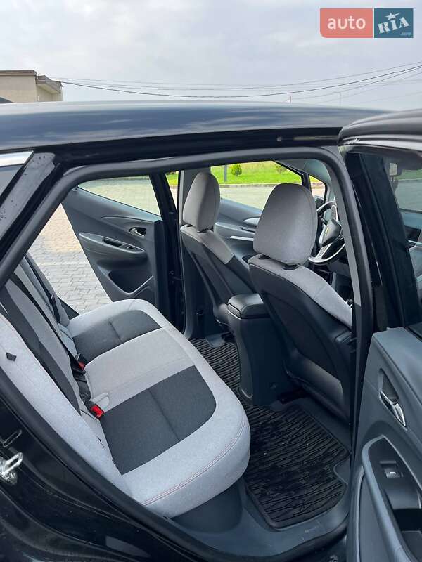 Хэтчбек Chevrolet Bolt EV 2018 в Стрые