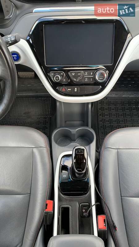 Хэтчбек Chevrolet Bolt EV 2020 в Каменском