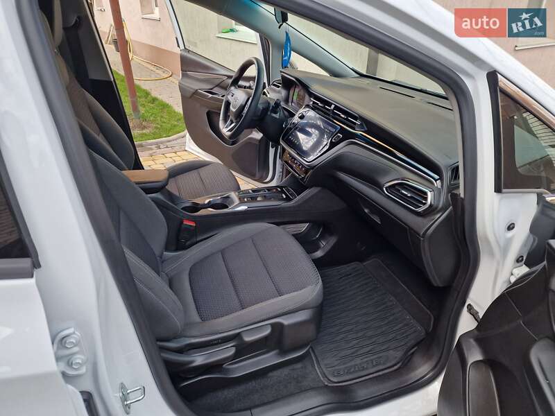 Хэтчбек Chevrolet Bolt EV 2021 в Виннице