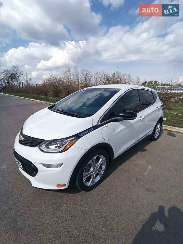 Хэтчбек Chevrolet Bolt EV 2019 в Киеве