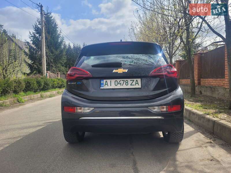 Хэтчбек Chevrolet Bolt EV 2017 в Киеве