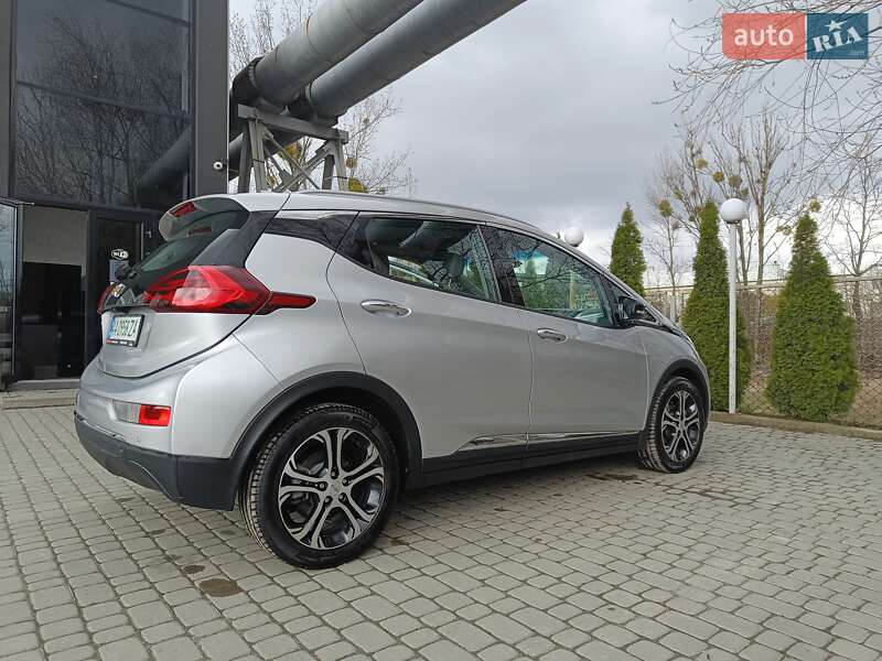 Хэтчбек Chevrolet Bolt EV 2017 в Львове фото 6 Хэтчбек Chevrolet Bolt EV 2017 в Львове