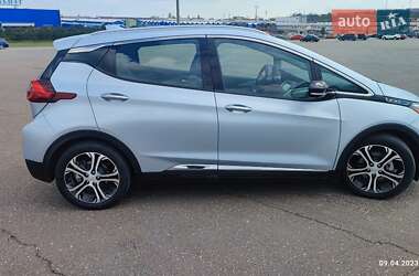 Хэтчбек Chevrolet Bolt EV 2017 в 