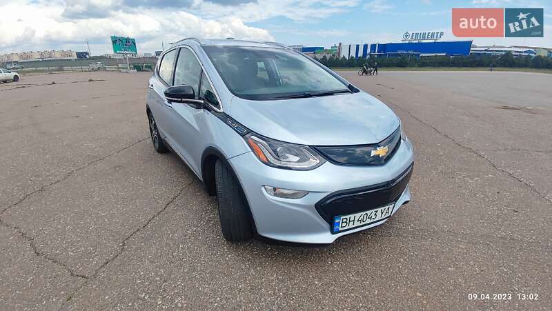 Хэтчбек Chevrolet Bolt EV 2017 в Одессе фото 19 Хэтчбек Chevrolet Bolt EV 2017 в Одессе