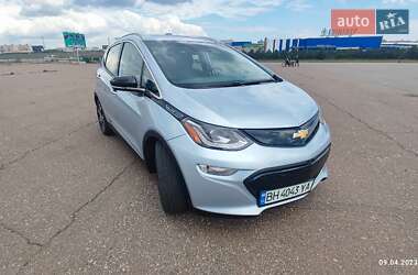 Хэтчбек Chevrolet Bolt EV 2017 в 