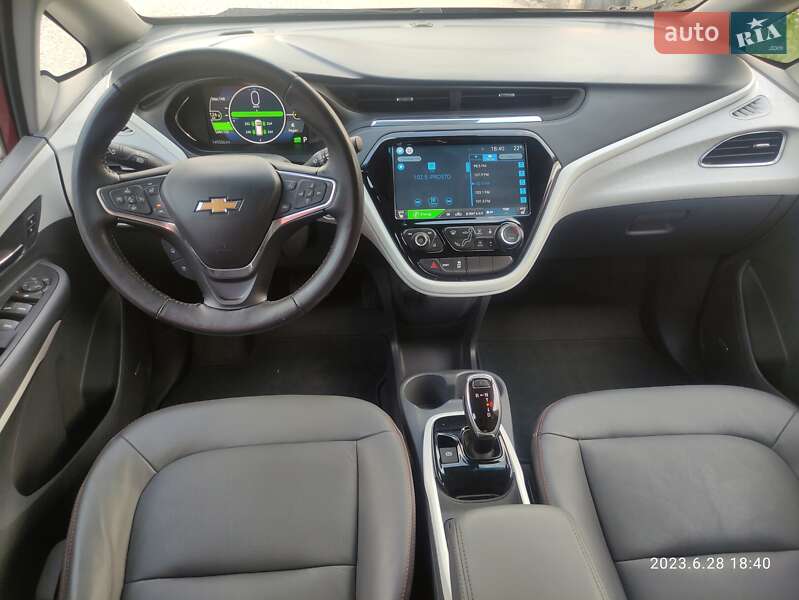 Хэтчбек Chevrolet Bolt EV 2017 в Киеве
