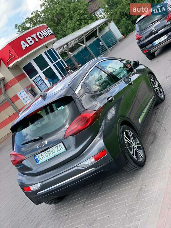 Хэтчбек Chevrolet Bolt EV 2018 в Киеве
