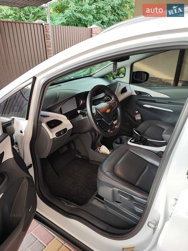 Хетчбек Chevrolet Bolt EV 2017 в Києві