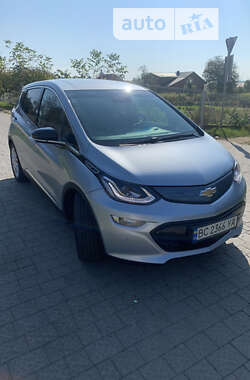 Хэтчбек Chevrolet Bolt EV 2017 в 
