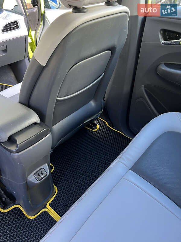 Хэтчбек Chevrolet Bolt EV 2018 в Виннице