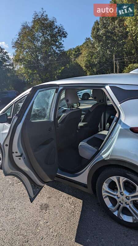 Хетчбек Chevrolet Bolt EV 2016 в Львові фото 8 Хетчбек Chevrolet Bolt EV 2016 в Львові