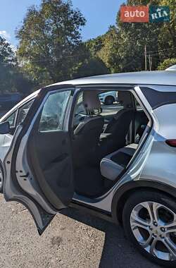 Хэтчбек Chevrolet Bolt EV 2016 в 
