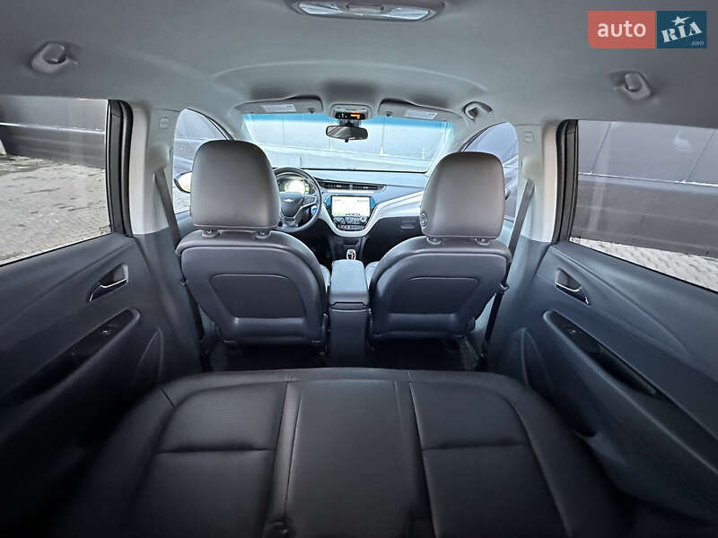 Хетчбек Chevrolet Bolt EV 2018 в Києві фото 18 Хетчбек Chevrolet Bolt EV 2018 в Києві